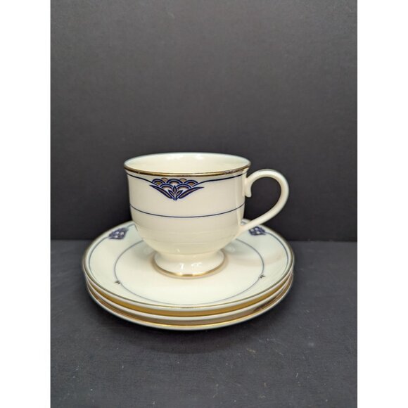 Gorham Fine China Florentine Lapis Footed 24K Gold Banded 1 Cup and 3 Saucers - Picture 10 of 11
